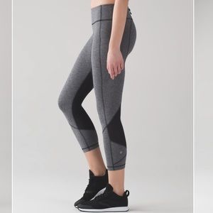 Lululemon Pace Rival Crops 